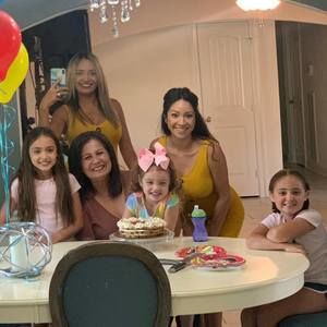 Meet your Posher, Sonia